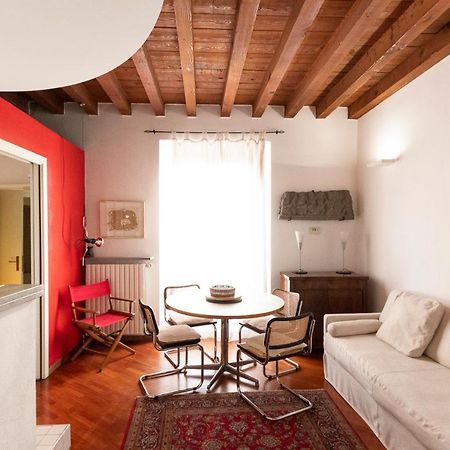 Anfiteatro Apartment In Brera Milan Exterior photo