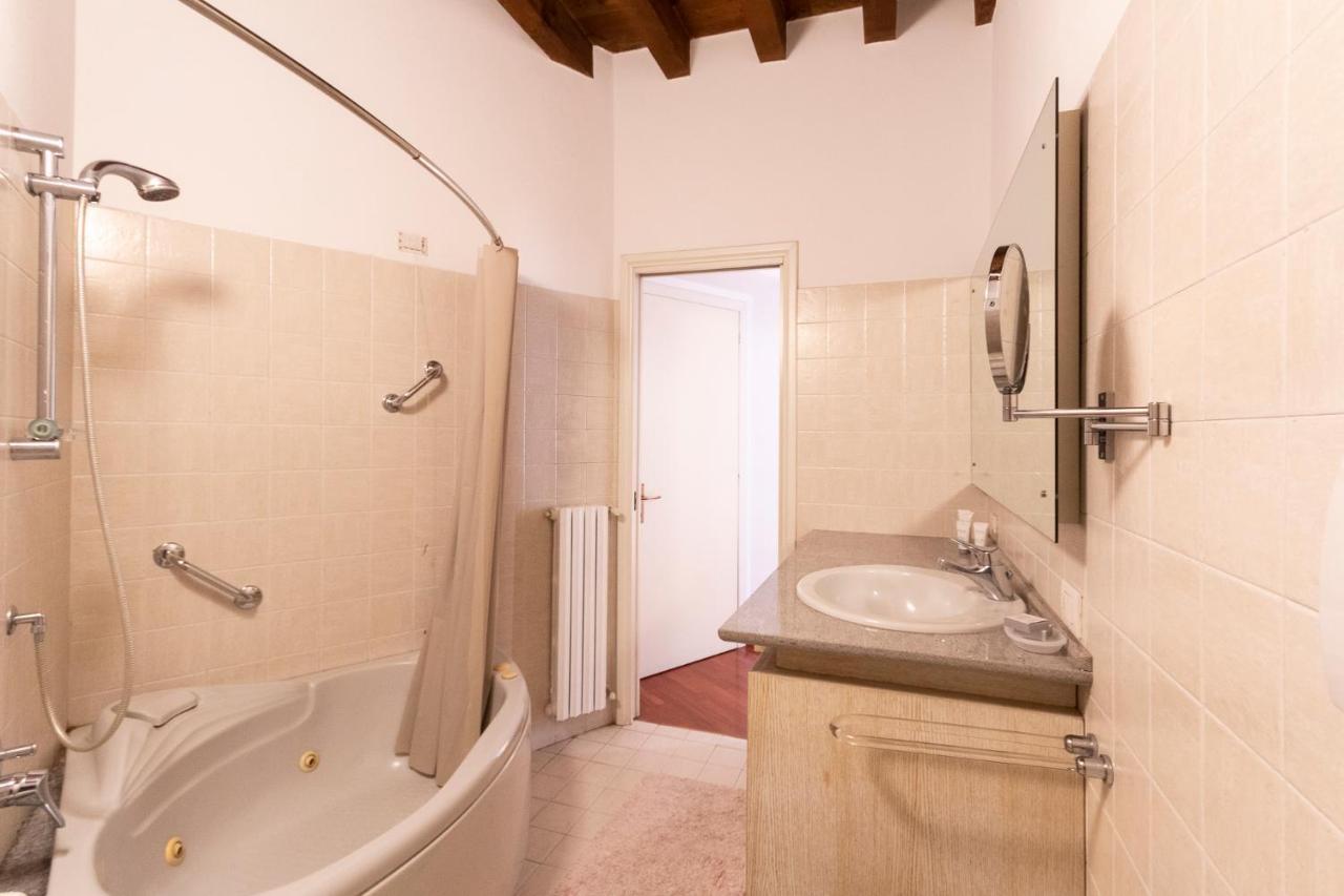 Anfiteatro Apartment In Brera Milan Exterior photo