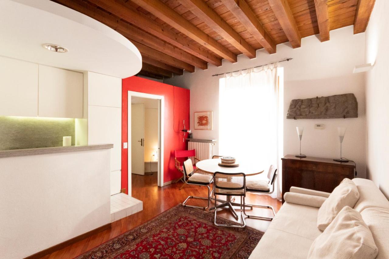 Anfiteatro Apartment In Brera Milan Exterior photo