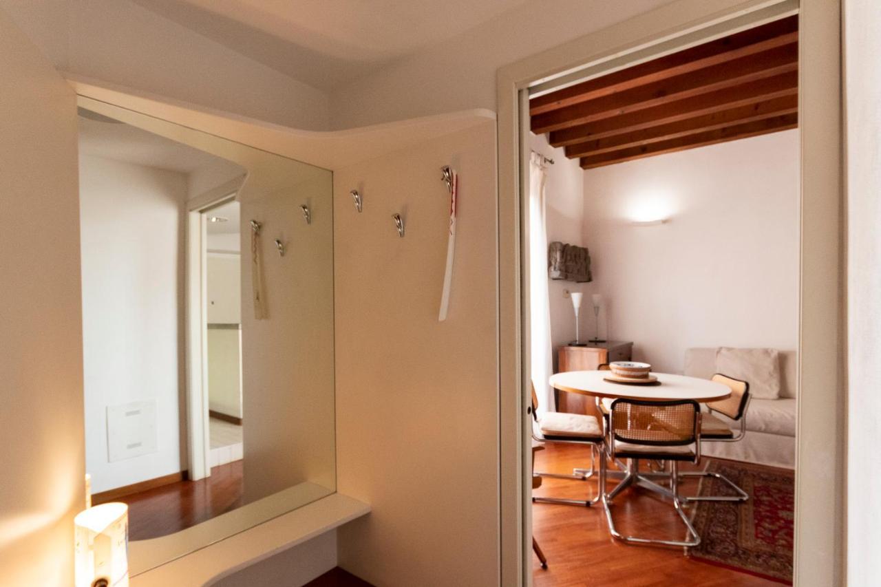 Anfiteatro Apartment In Brera Milan Exterior photo