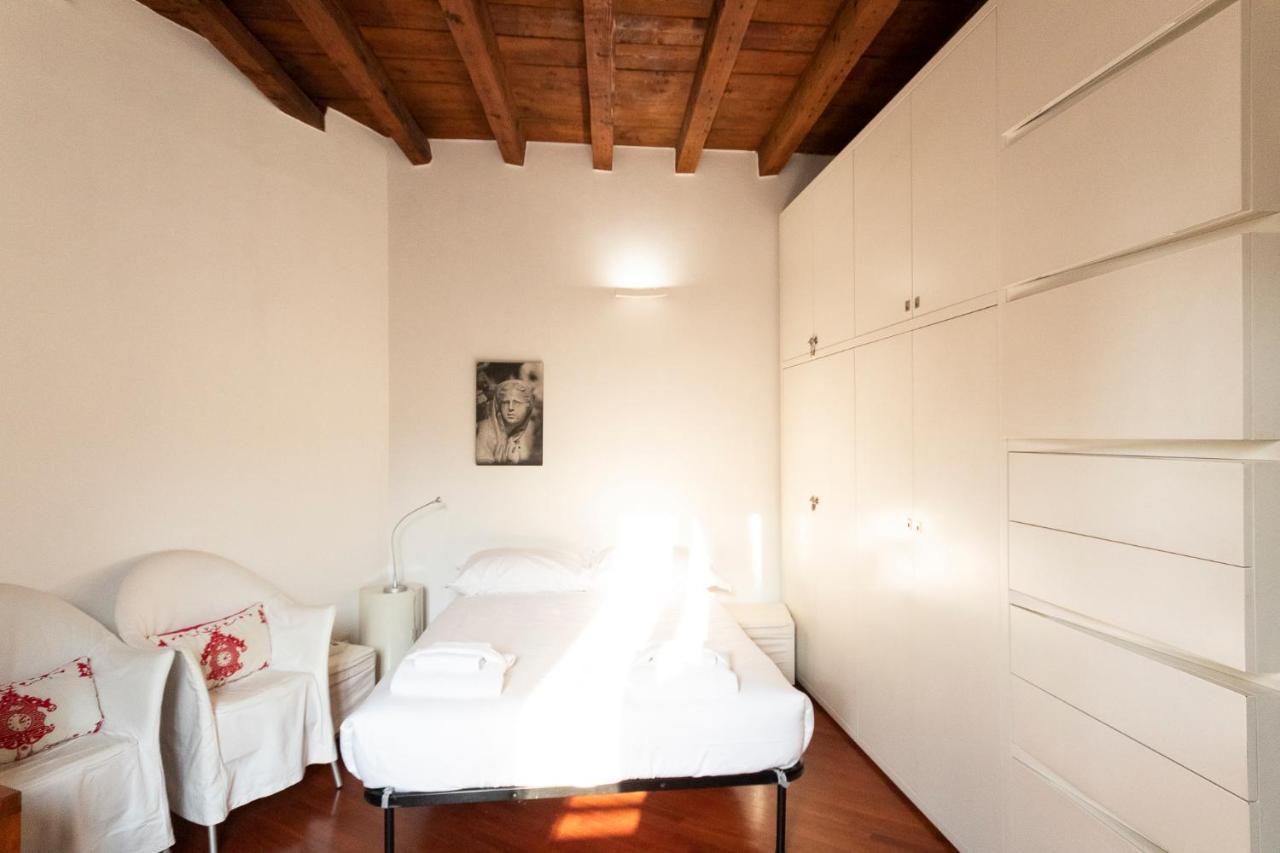 Anfiteatro Apartment In Brera Milan Exterior photo